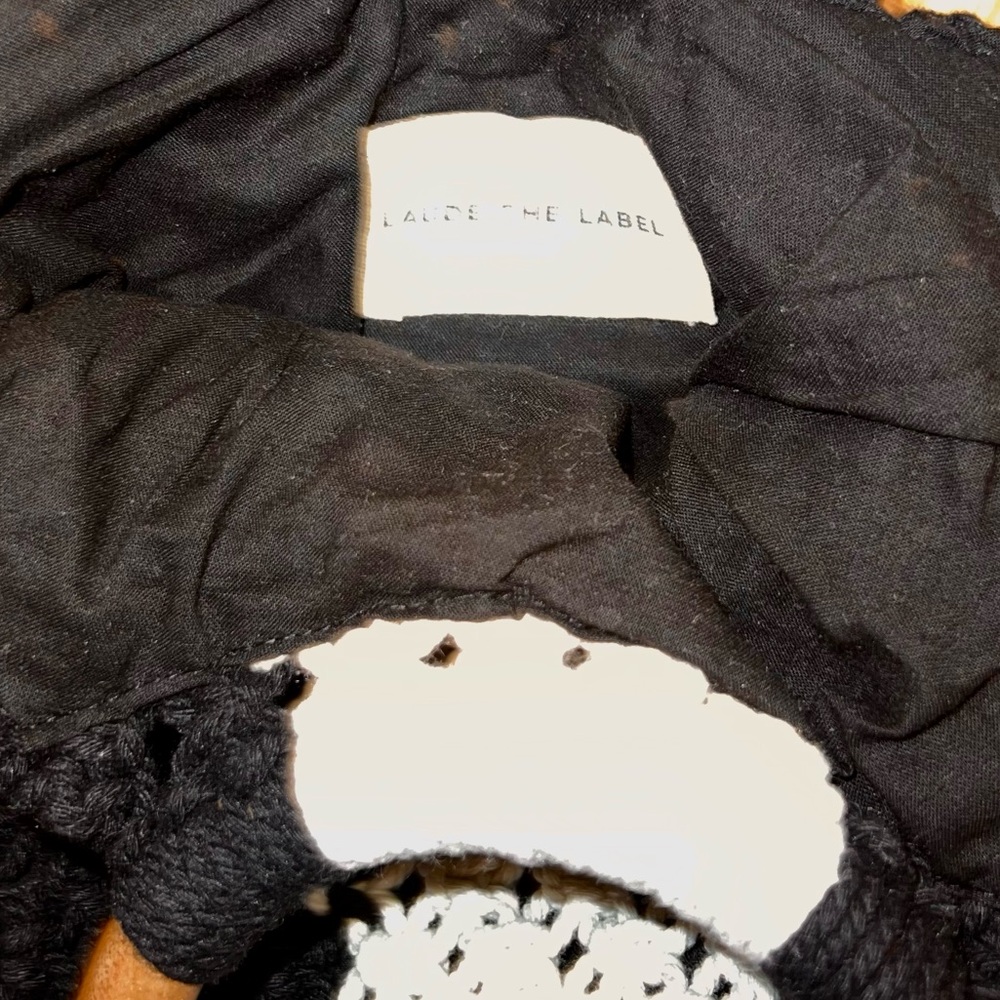 New Laude the Label Gabby Macrame hand bag wooden handle purse black, off white - Picture 5 of 5